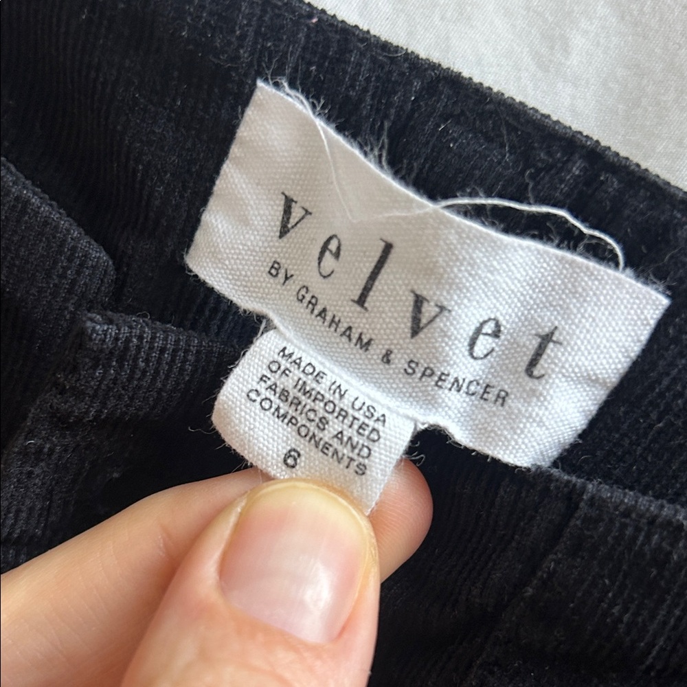 Velvet by Graham & Spencer Black Corduroy size 6